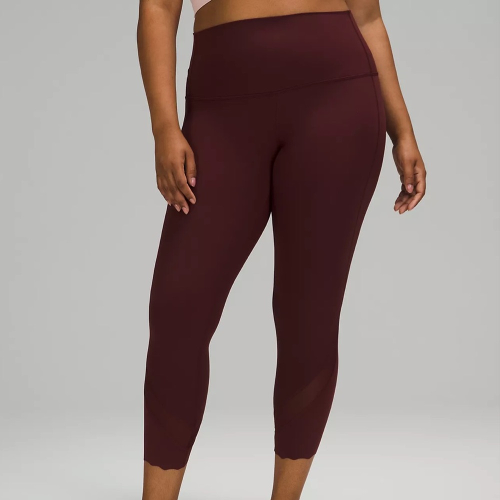Lululemon Wunder Under Scalloped Hem High-Rise Crop 23" - Red Merlot